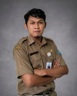 HUSEIN NUR AZHARI, S.Sos